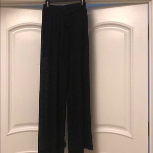 Perfect pants for travel and beach!